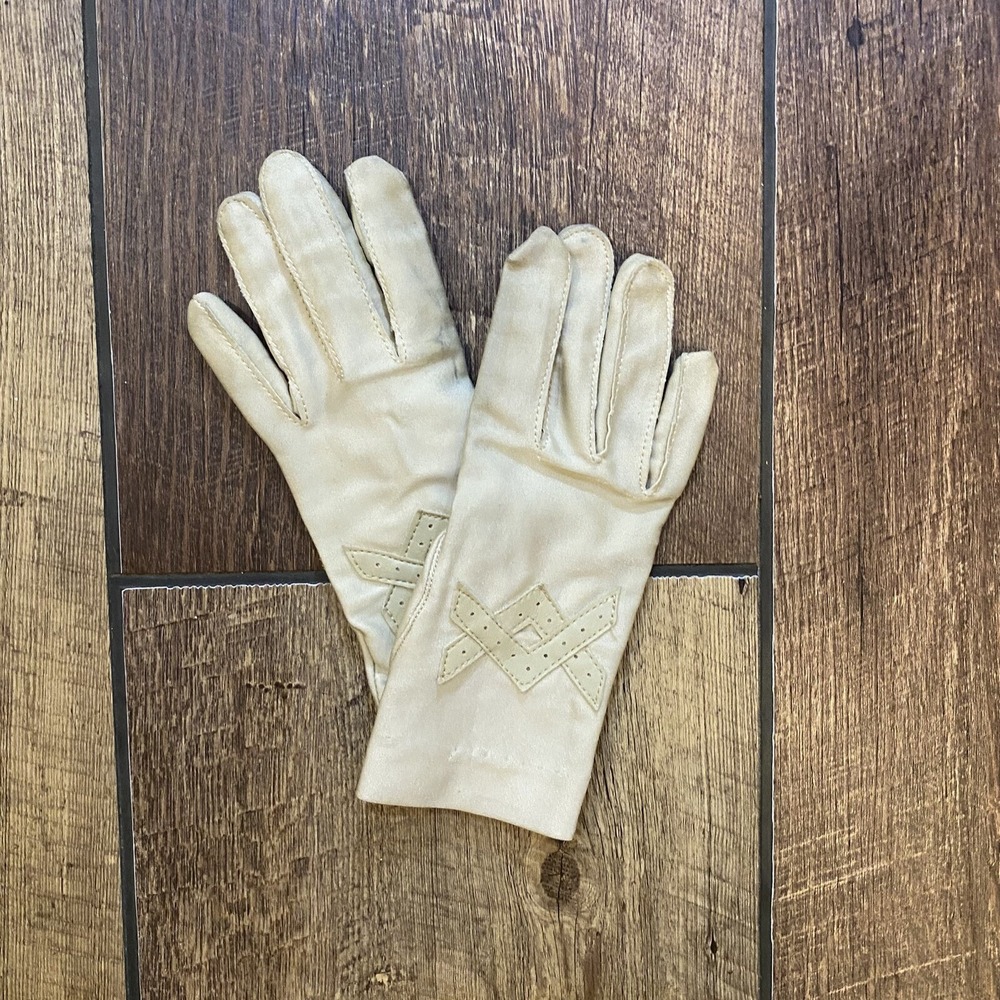 Ivory Classic Stretch Driving Gloves One Size White
